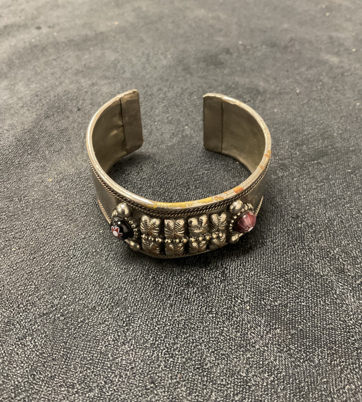 Vintage Venetian cuff bracelet with glass carbuchons