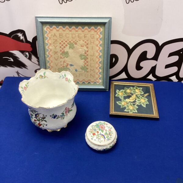 Vintage Aynsley Pembroke flower pot with framed tapestries.