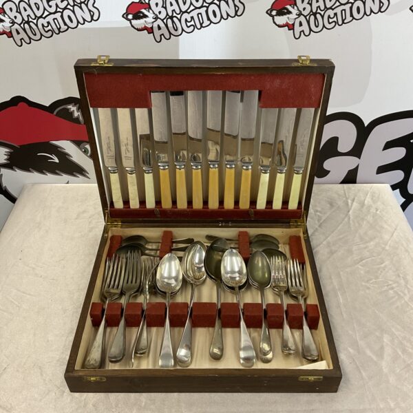 James walker century bone handled cutlery set
