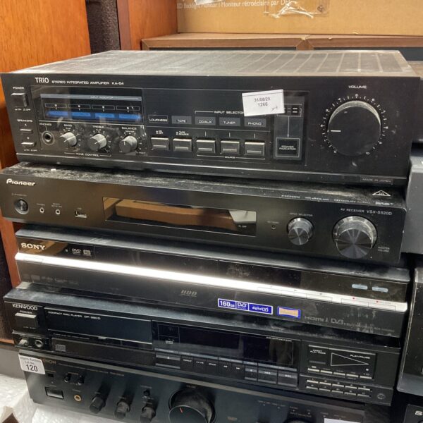 Vintage Pioneer VSX-S520D AV receiver, part of a hi-fi separates collection.