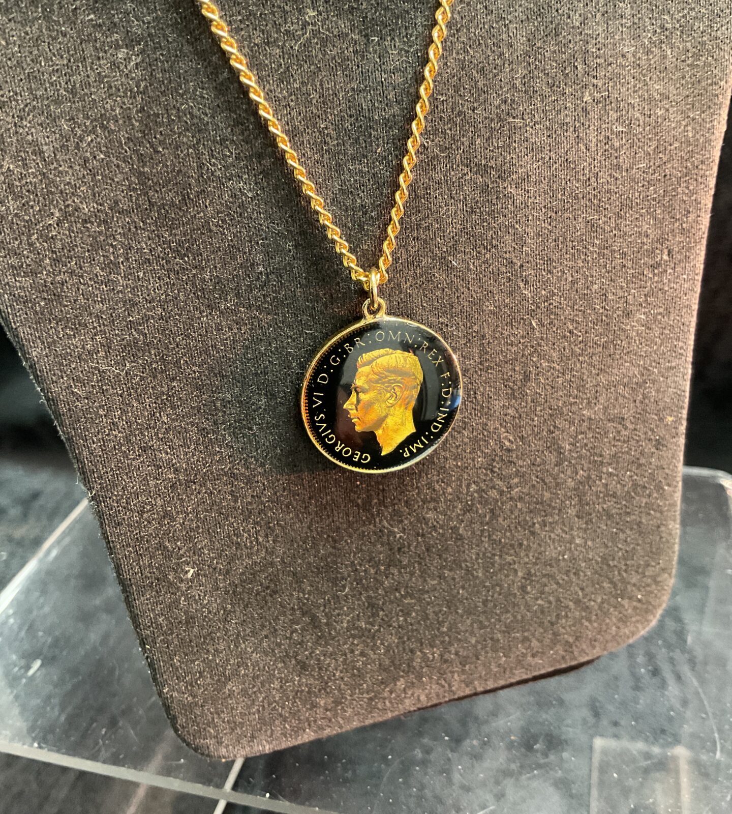 1941 George the sixth wren farthing in Enameled coin 18” necklace