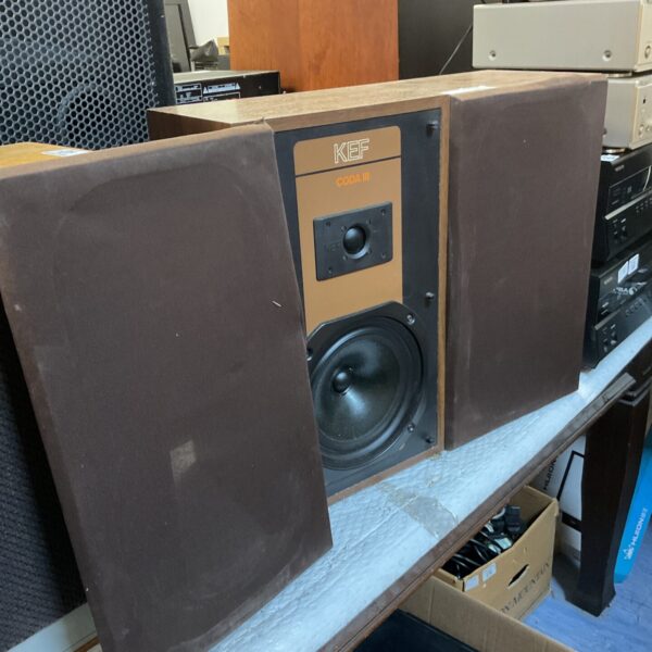 Vintage KEF Coda III bookshelf speakers in good condition.
