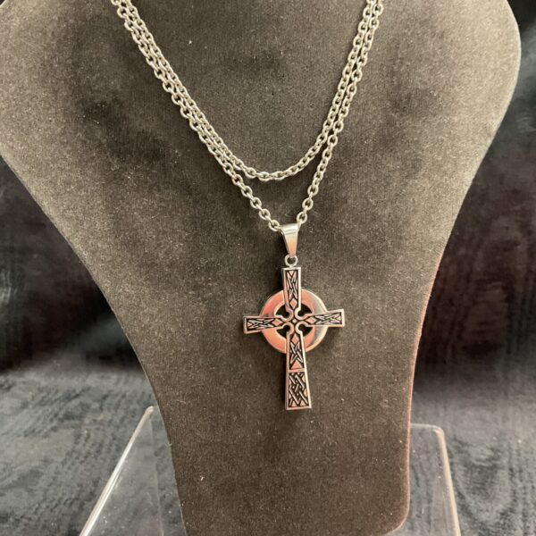 Vintage Celtic cross pendant 24” necklace