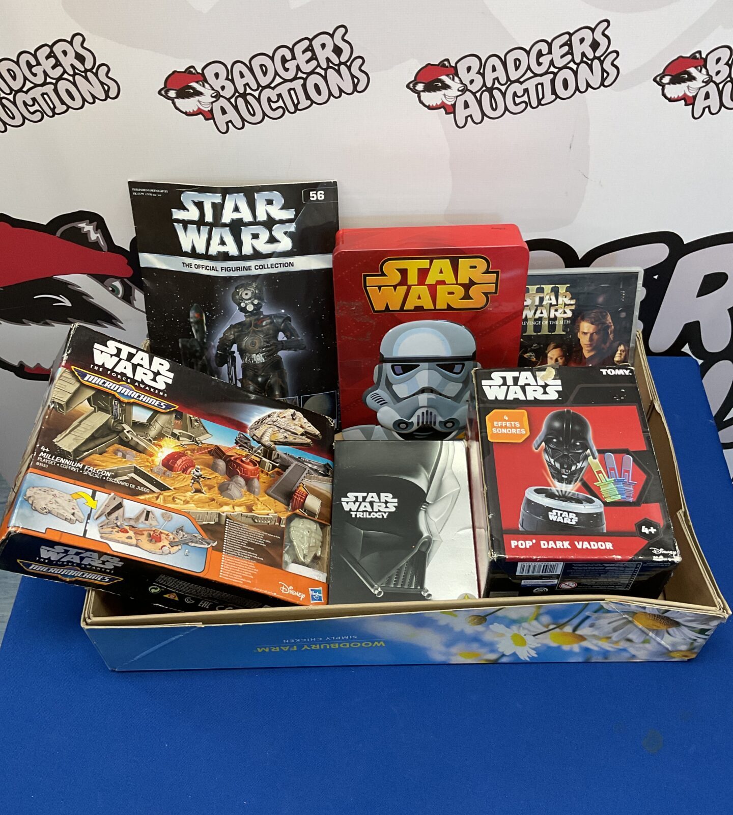 Tray of star wars toys including micro machines