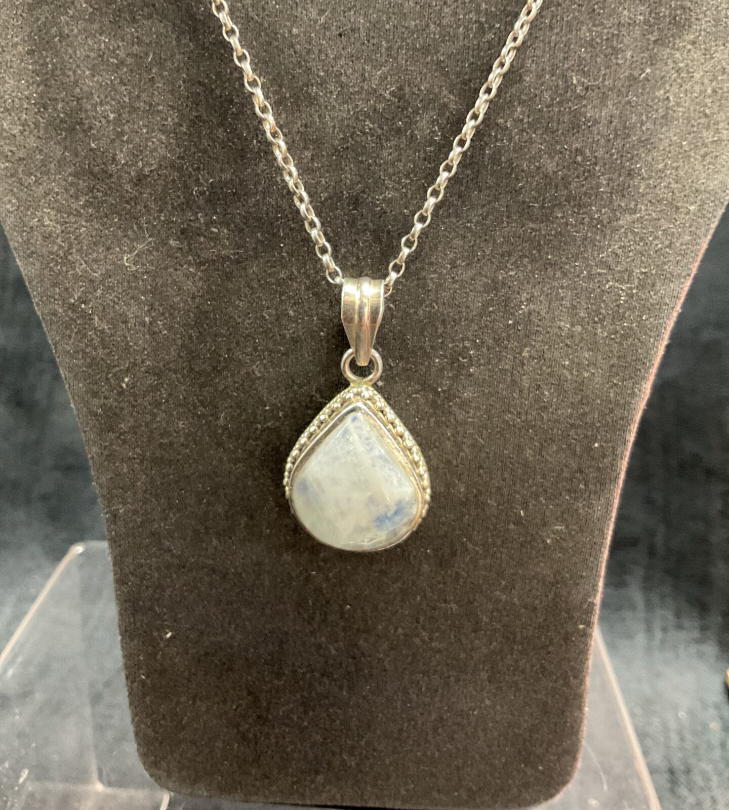 925 Silver Teardrop moonstone pendant 20” necklace