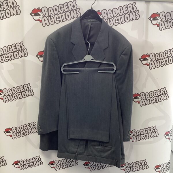 Grey mens suit size 48