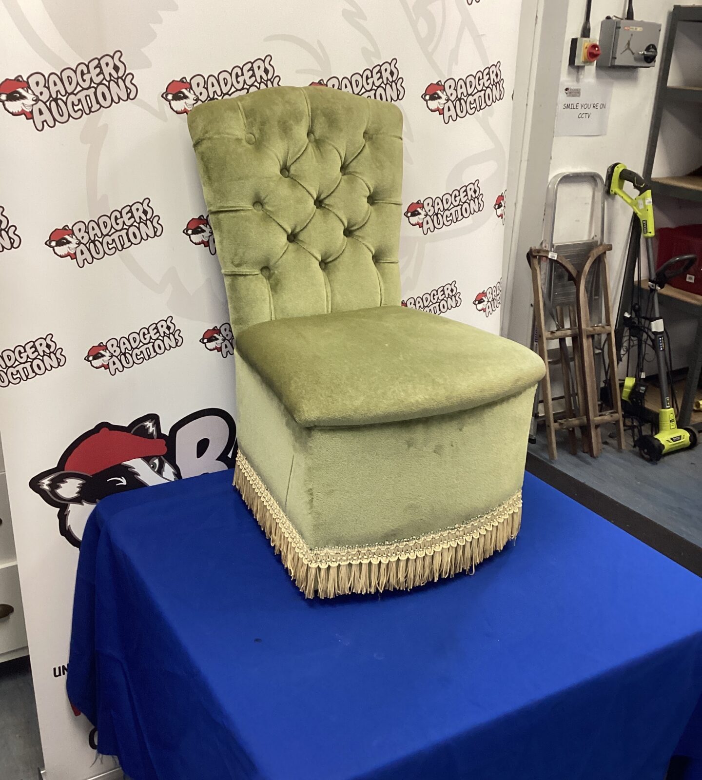 Green Valor padded nursing chair