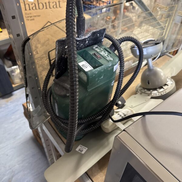 Used Bosch wallpaper steamer for removing old wallpaper.