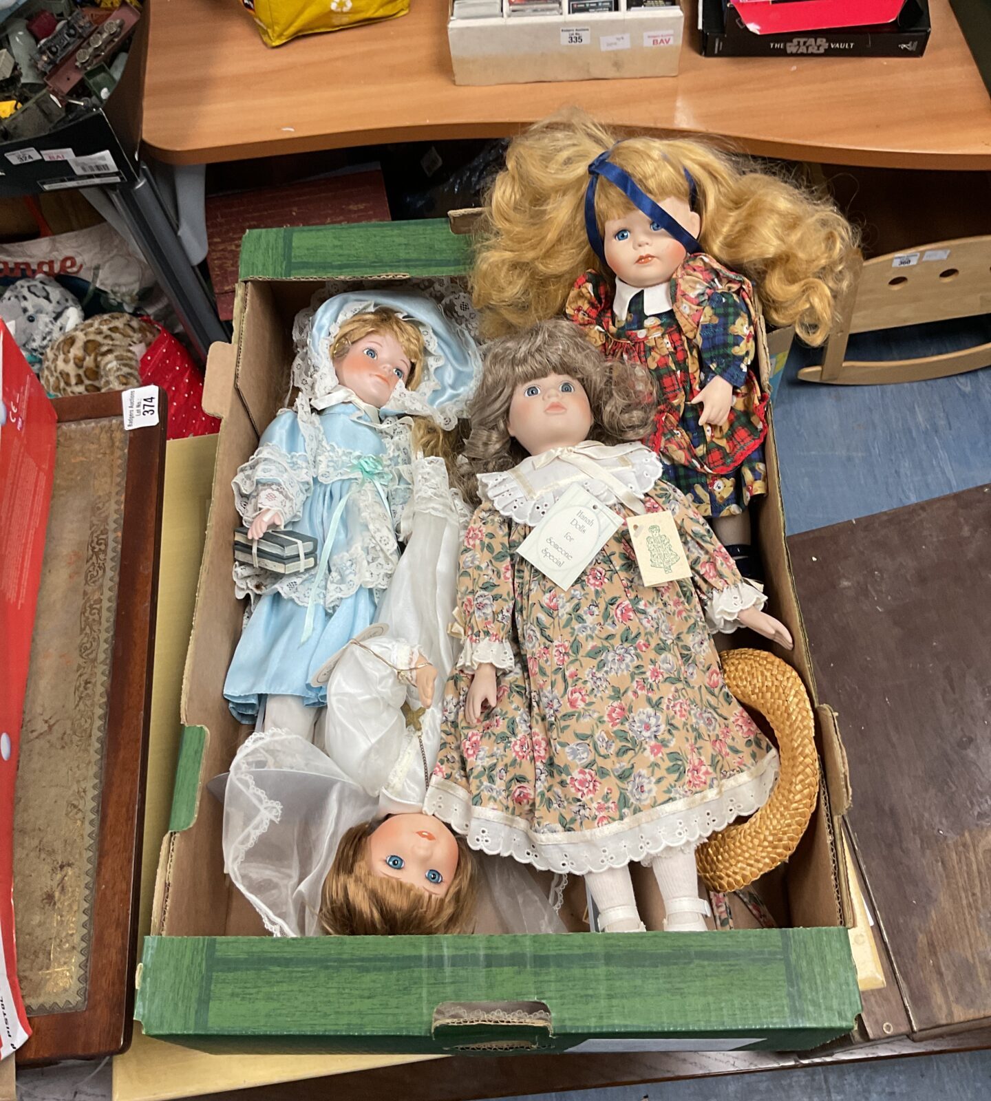 4 porcelain dolls, incl. from the knightsbridge collection, hanah
