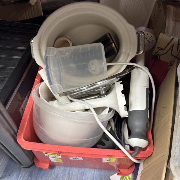 Box of kitchen items inc kenwood food mixer