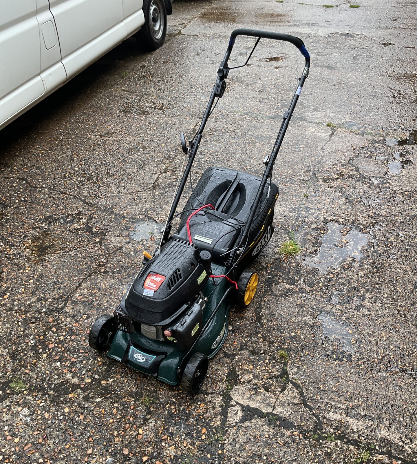 BMC lawn mower with Wolf 139cc  stoke ohv engine