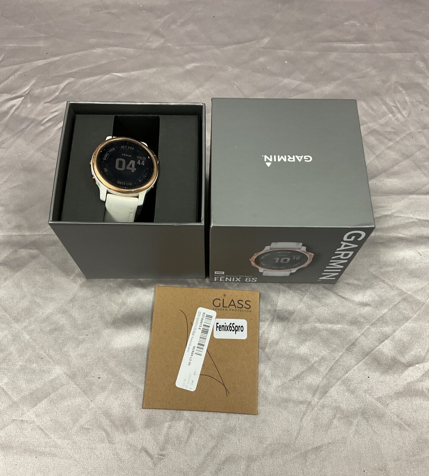 Garmin fenix 6s smart watch working with charger