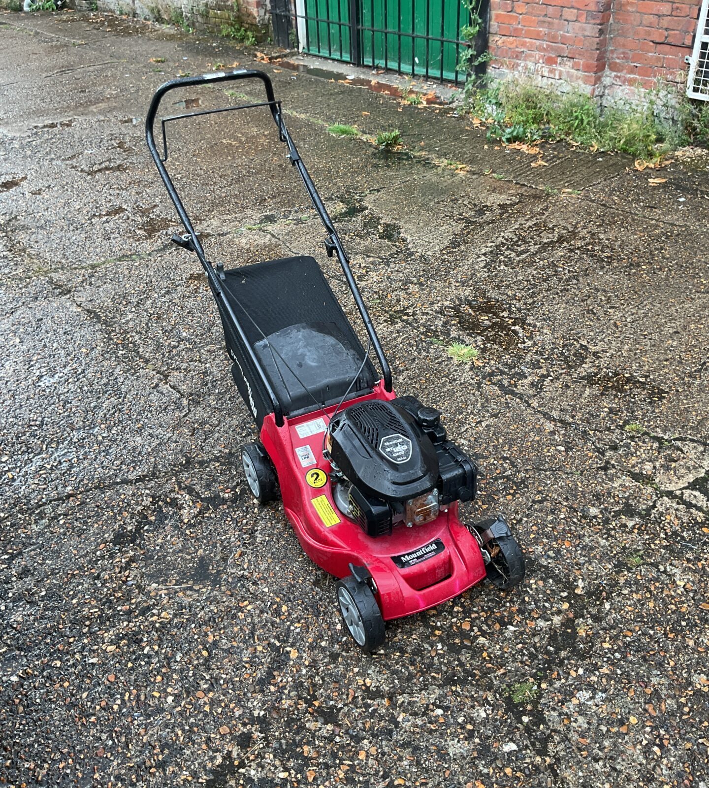 Mountfield HP164 lawnmower