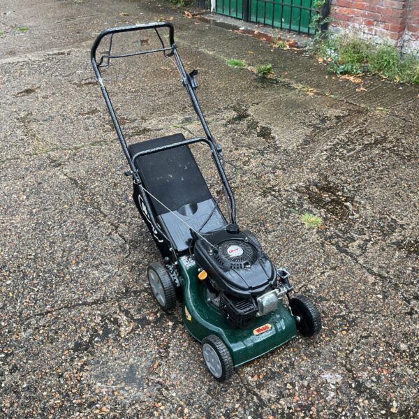 Webb WER41SP lawnmower