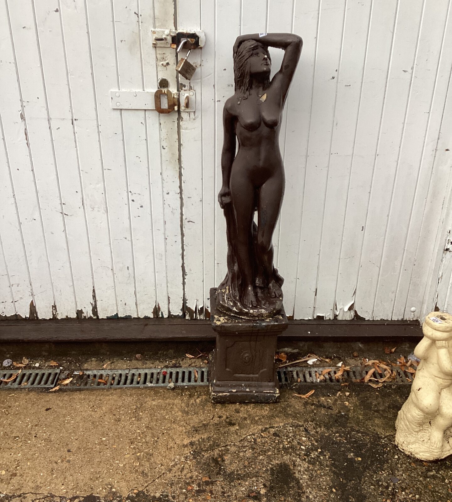 Large Garden Statue Of a nude female on plinth