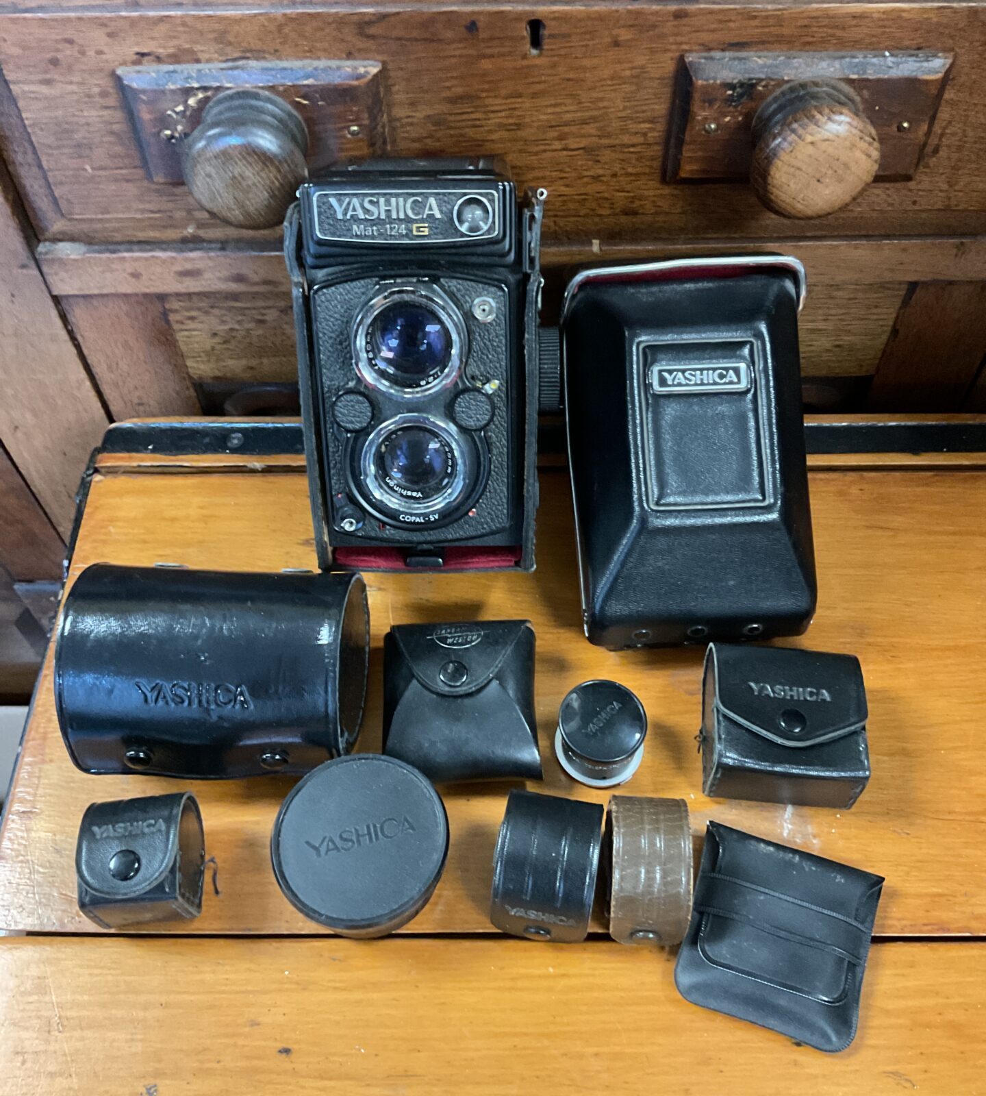 Yashica mat 124 g camera with lenses
