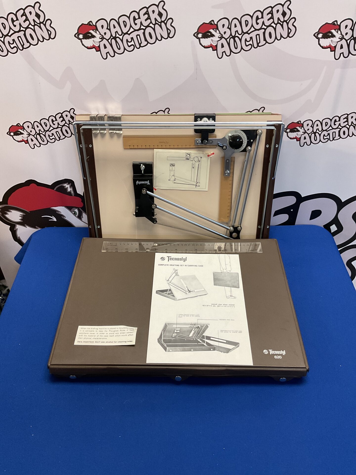 Tecnostyl 620 complete drafting set in carry case