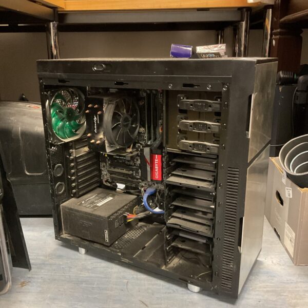 Desktop computer with nvidia quadro 600 graphics card
