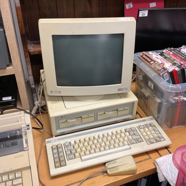 Amstrad pc 1640 dd computer with keyboard & mouse