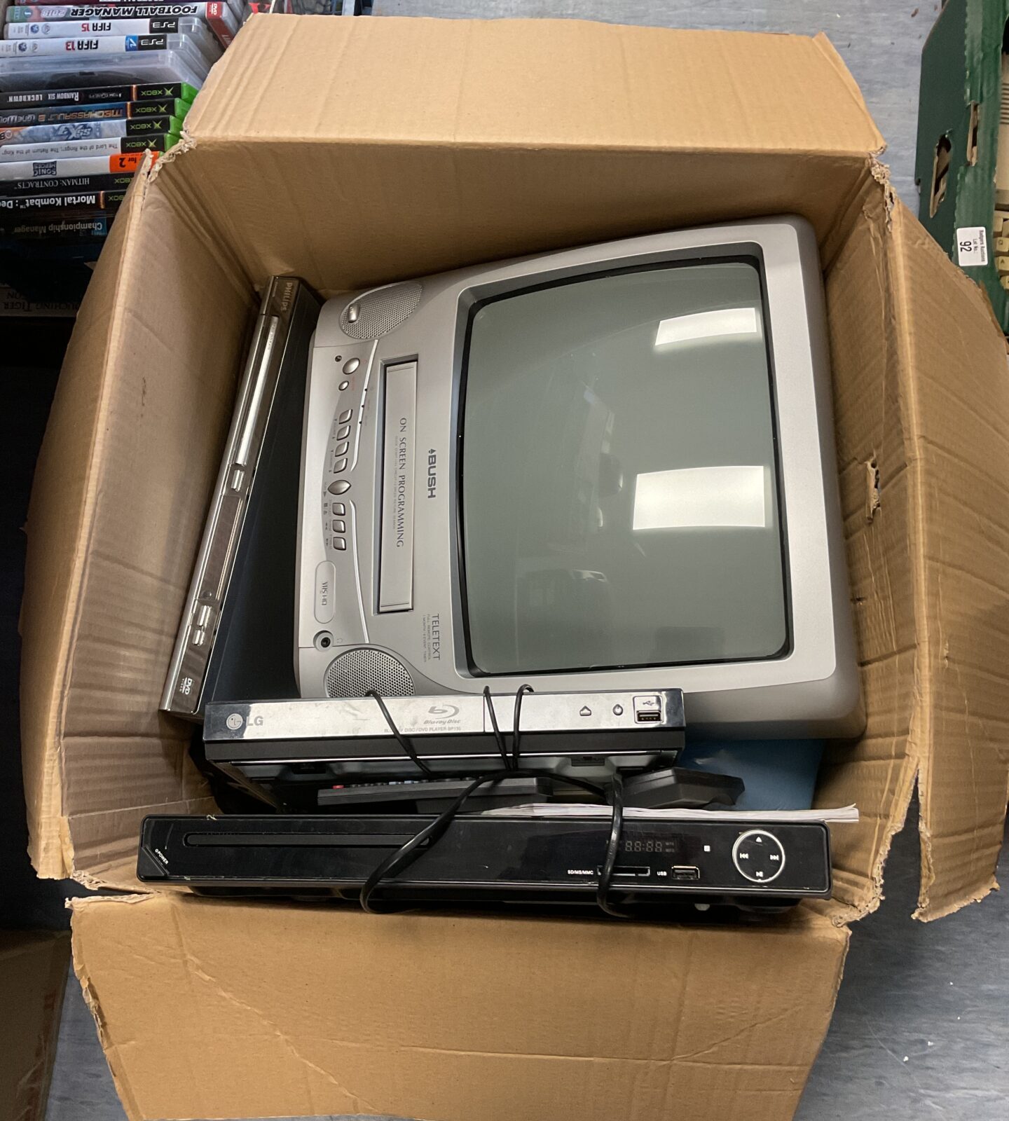 Bush vhs crt tv with dvd & bluray players including sony