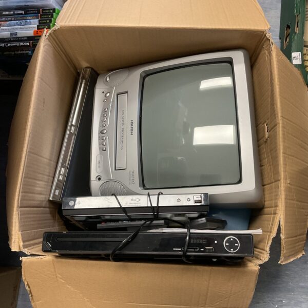 Bush vhs crt tv with dvd & bluray players including sony