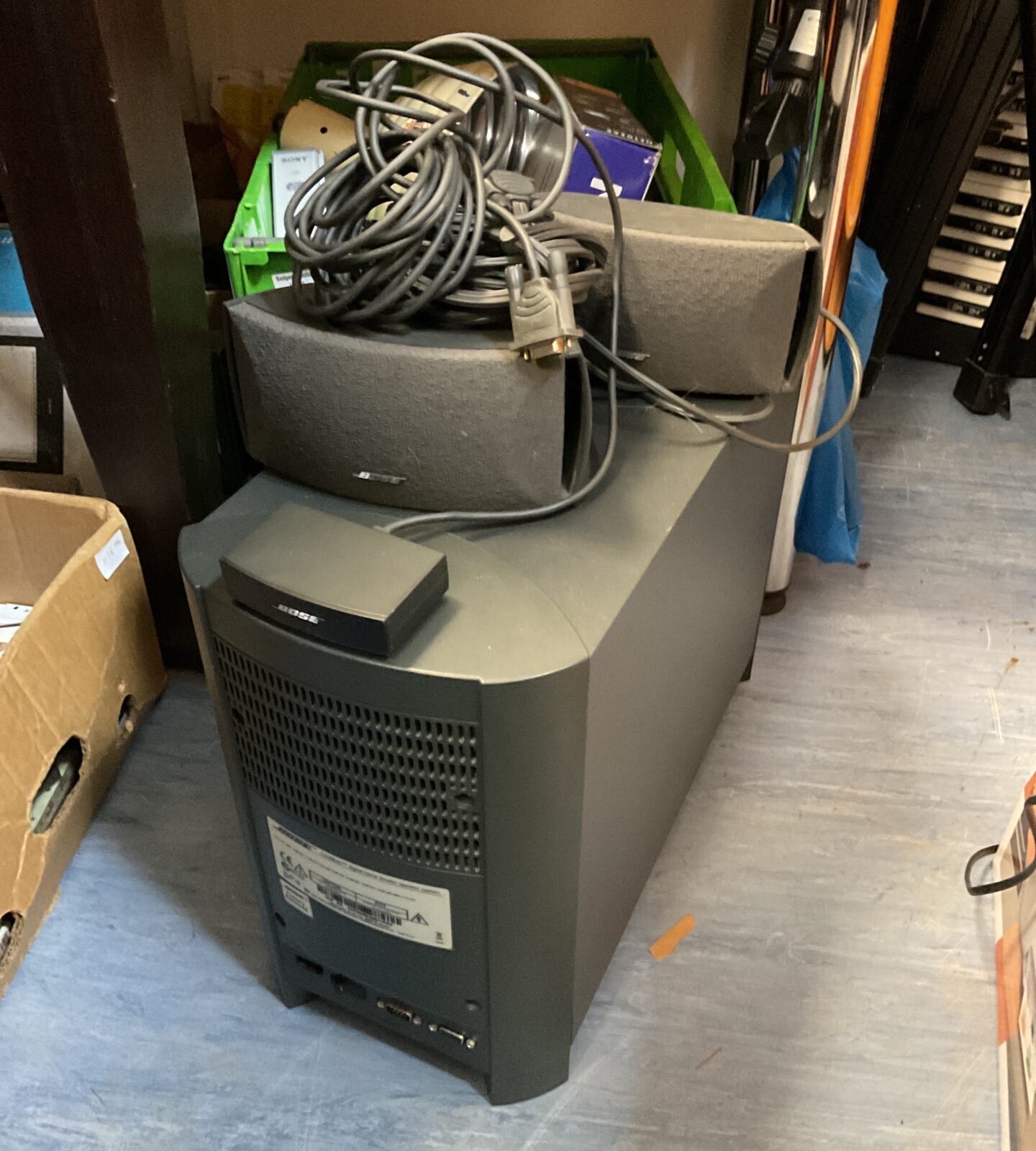 Bose acoustimas speaker system