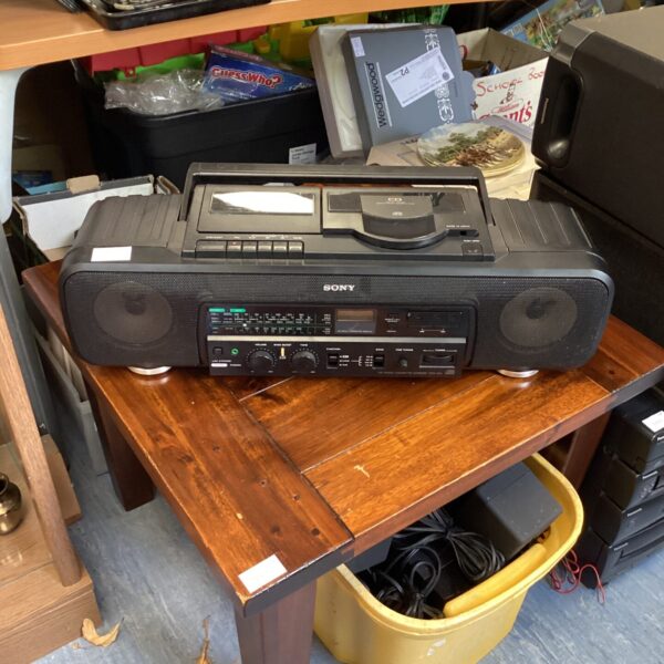 Retro Sony CFD-60L cd cassette boombox