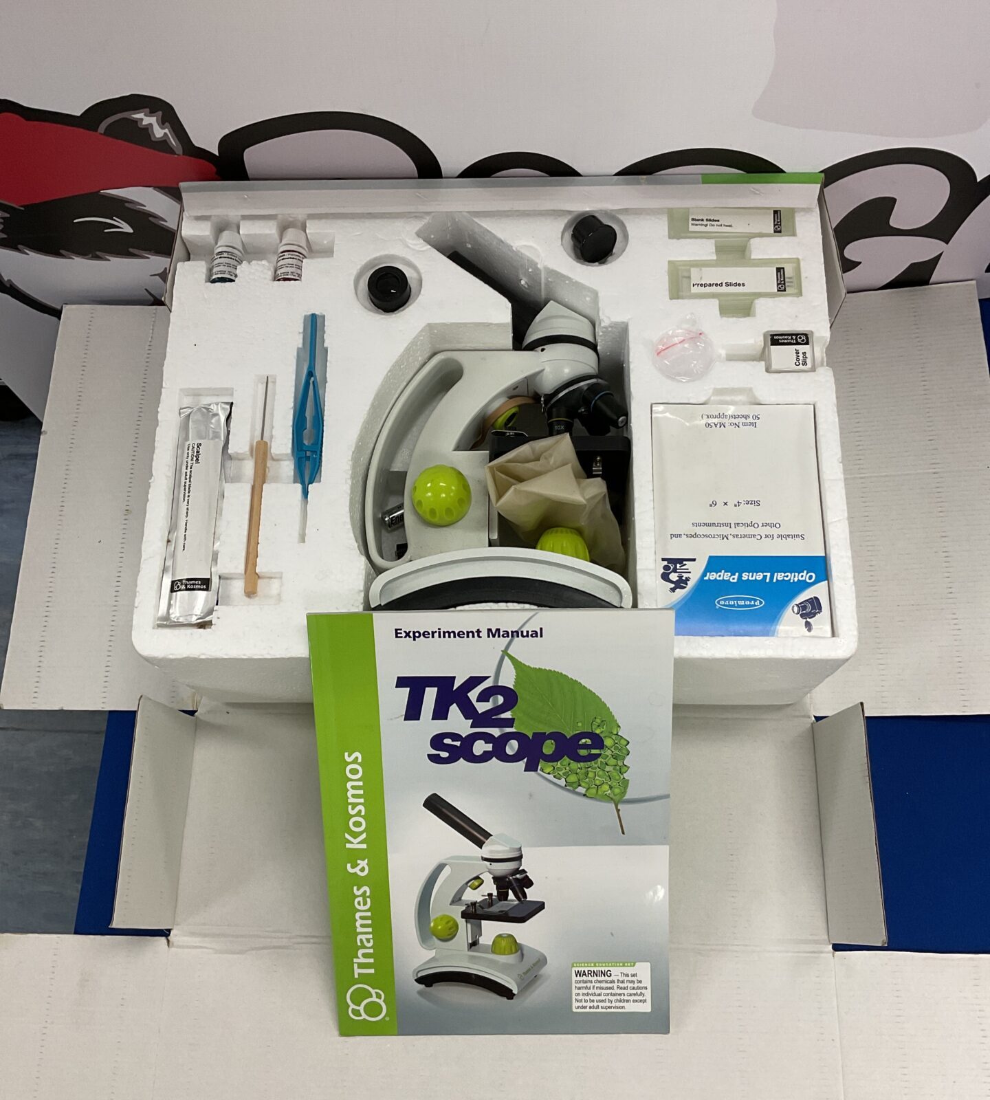 Thames & kosmos tk2 microscope & john adams chemistry set with extra beakers & test tubes - Image 2