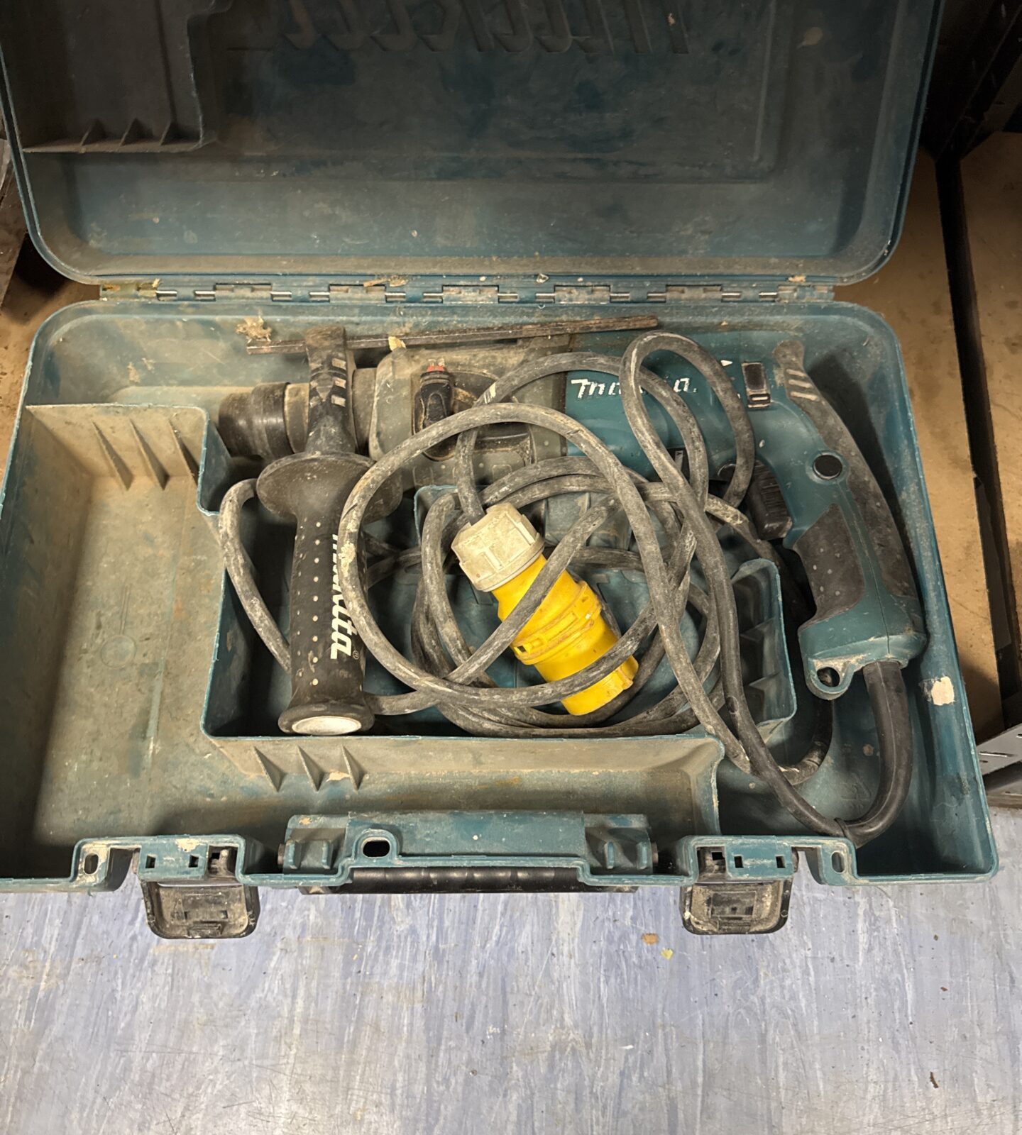 Makita 110v hammer drill