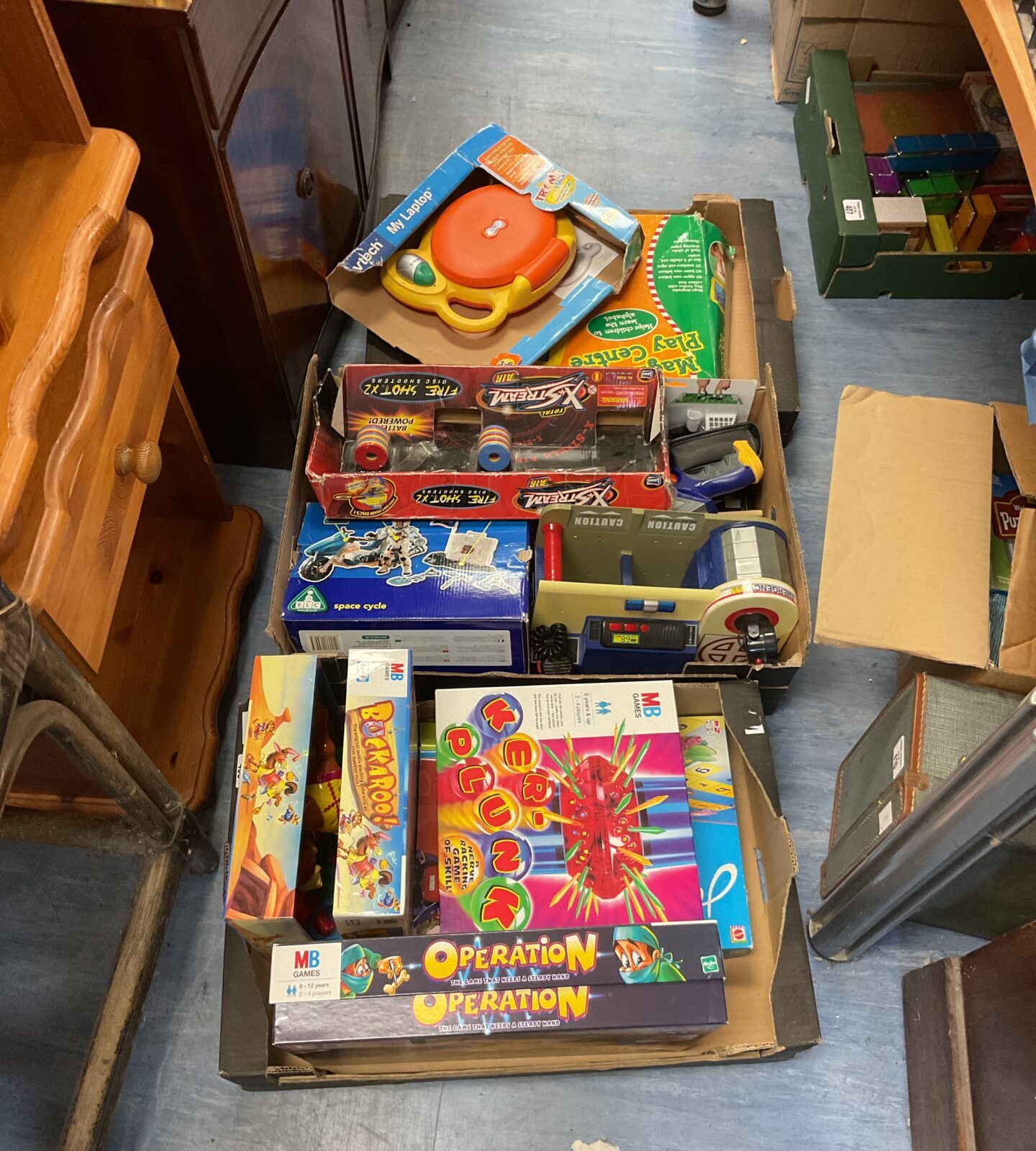 Three trays of childrens toys & games