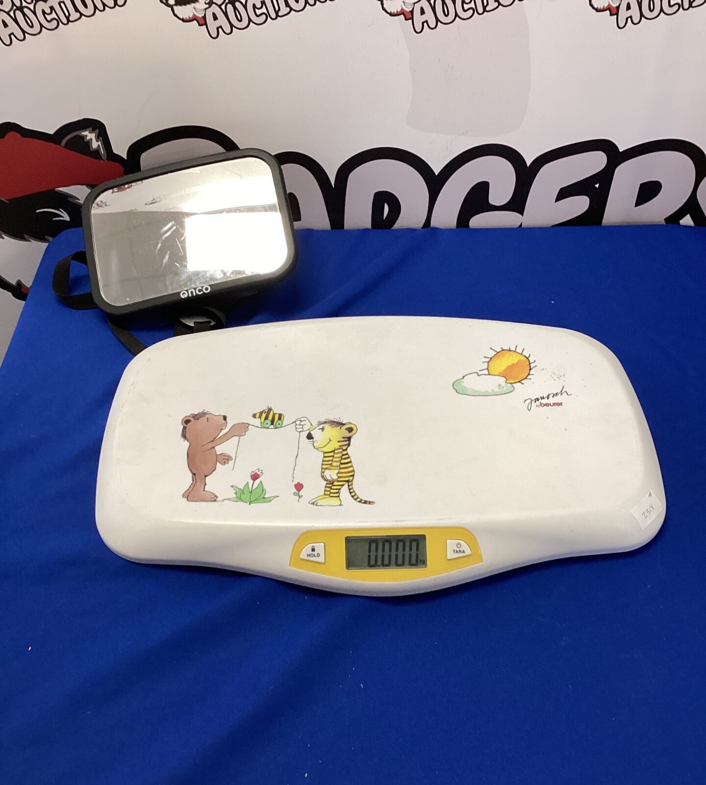 Janosch by beuer baby weighing scales & onco baby car mirror