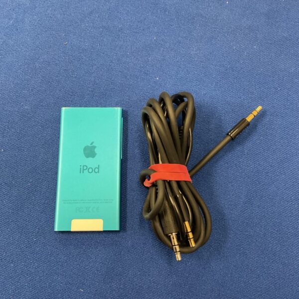 Apple iPod cable A1446 for audio and data transfer.