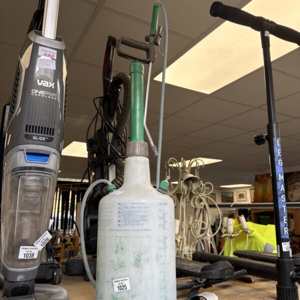 Hozelock pressure bottle sprayer