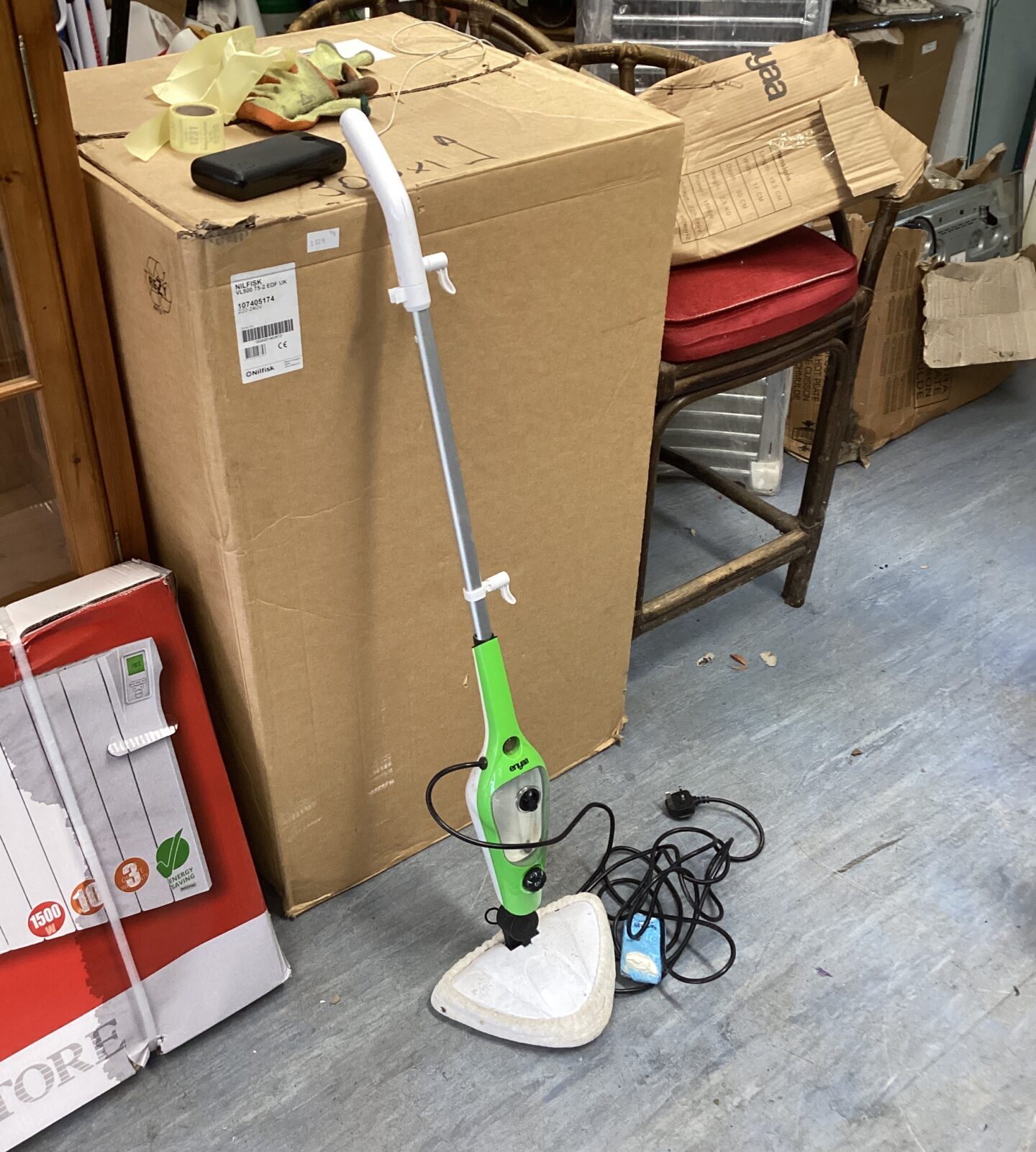 Enyaa floor steam cleaner