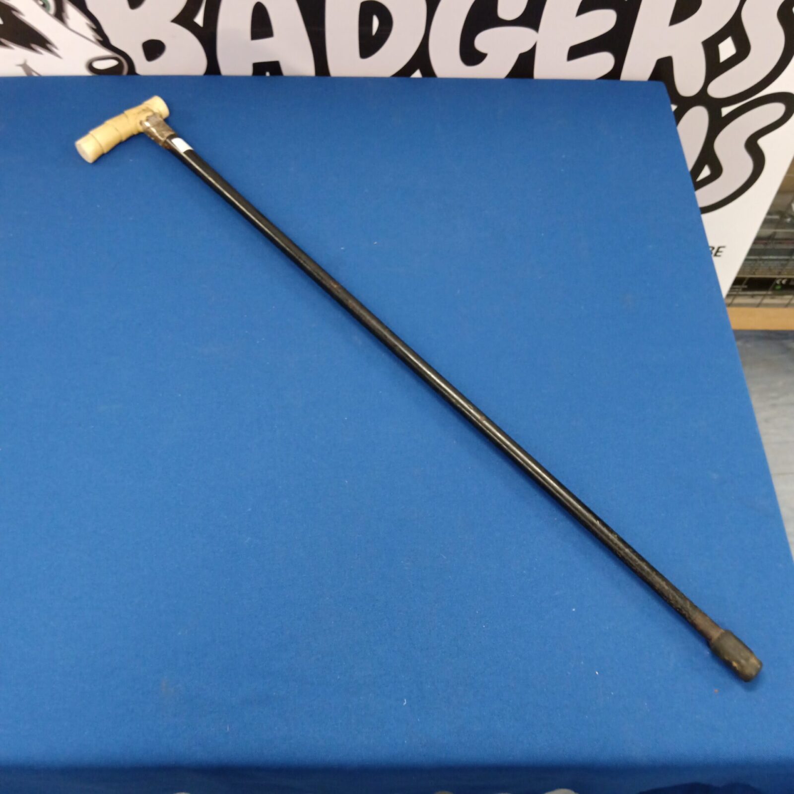 Antique customs & excise walking cane with bone handle with sterling silver cuff - Image 2