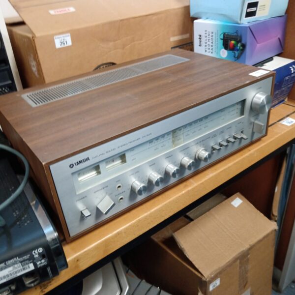 Vintage Yamaha CR-600 stereo receiver with woodgrain finish.