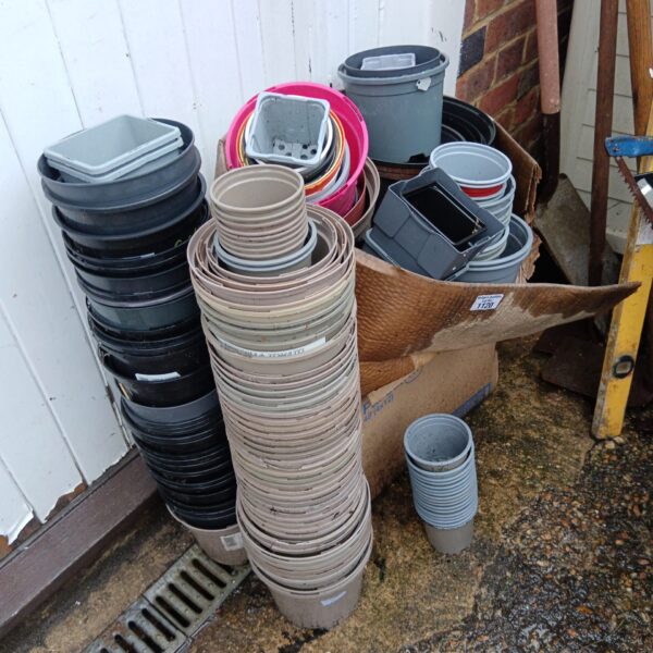 Large lot of plastic plant pots