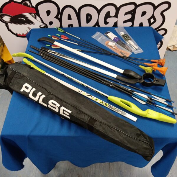 Startech adults & child's bow with arrows in case with strings