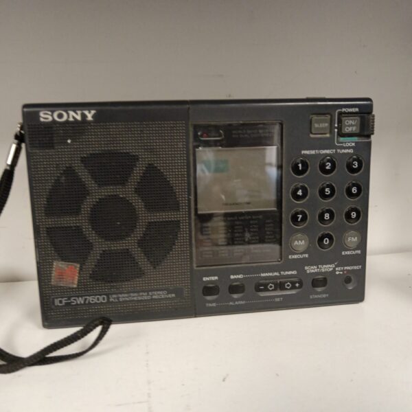 Front view of a vintage Sony ICF-SW7600 shortwave radio.