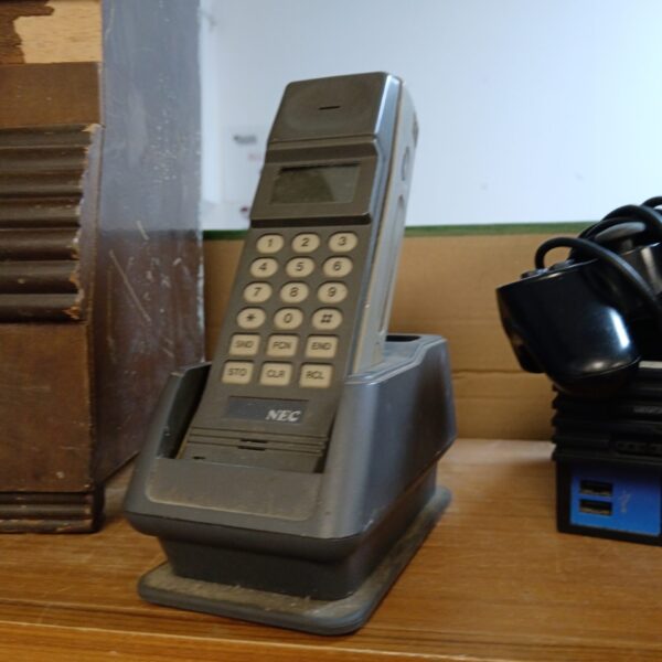 Vintage Nec bc-410 mobile phone