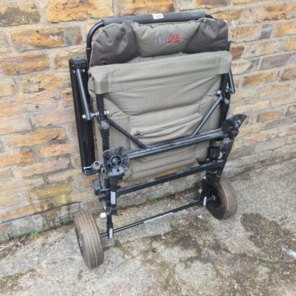 Pegone transformer fishing chair