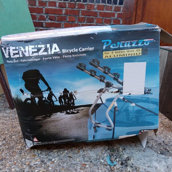 Peruzzo Venezia bicycle carrier for four bikes, tow hitch mount.