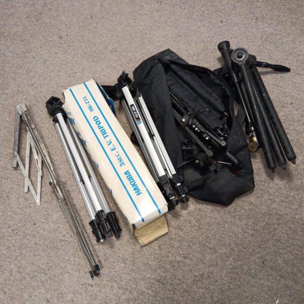 Camera tripod bundle featuring Hakuba HK-231 and Benbo tripods.