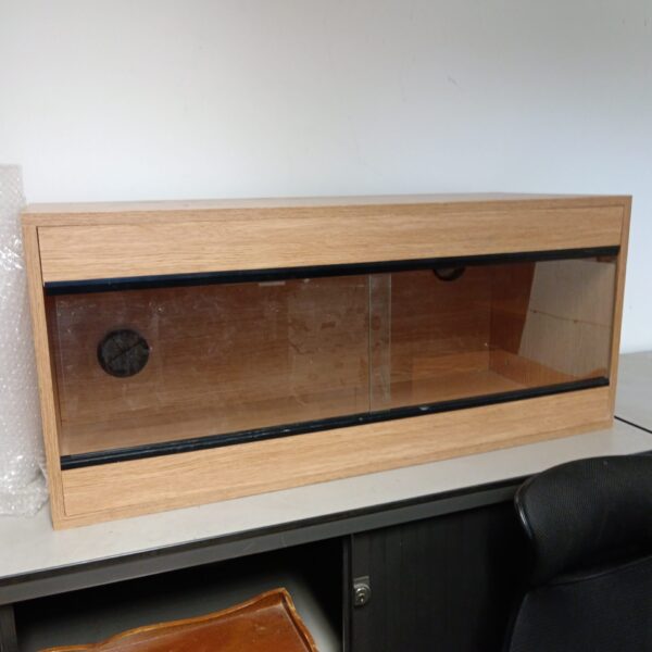 Wooden 3ft reptile vivarium enclosure for reptiles and amphibians.