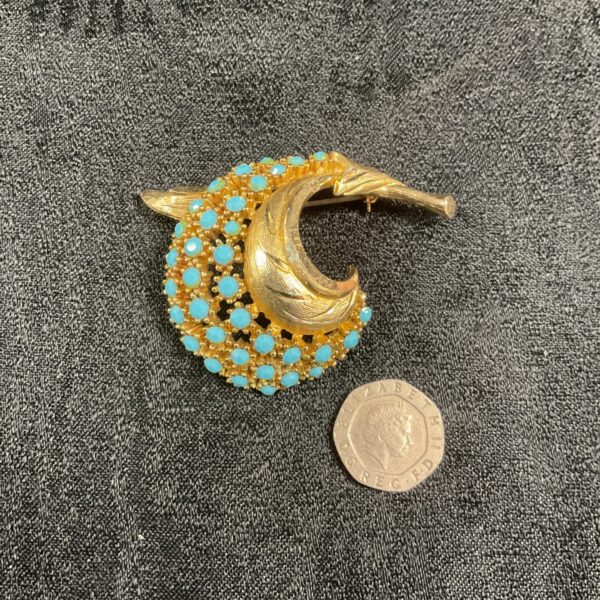 Vintage 1950s guilt, metal and turquoise cocktail brooch