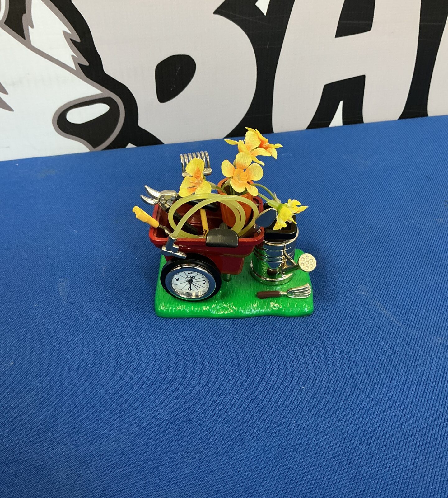 Gardeners Novelty Wheelbarrow Clock