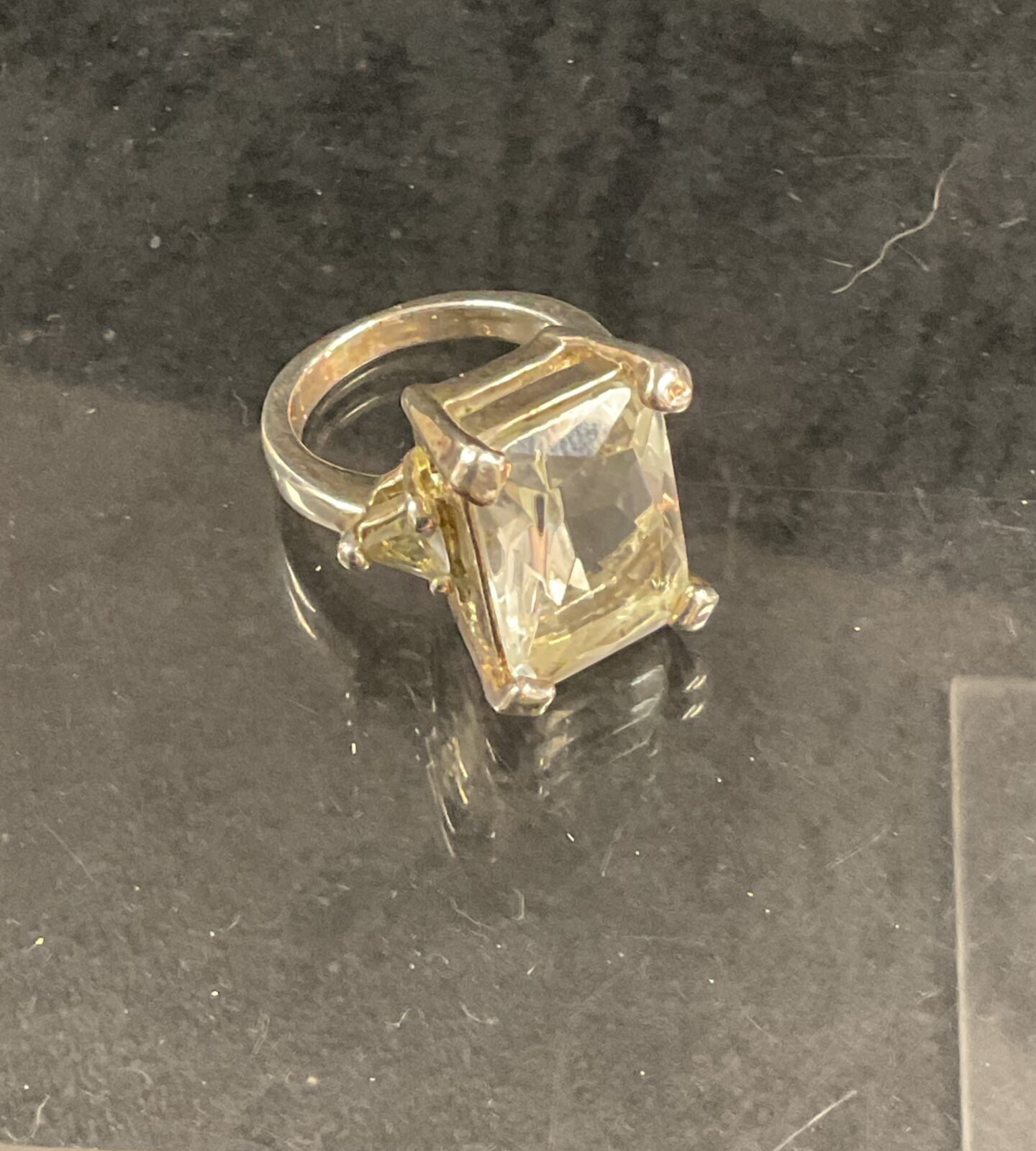 Vintage large single cushion cut ring size P
