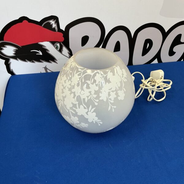 Decorative Table lamp in working order