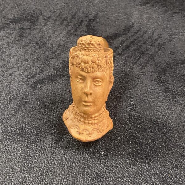Antique meerschaum pipe featuring a detailed portrait of Princess Alexandra.