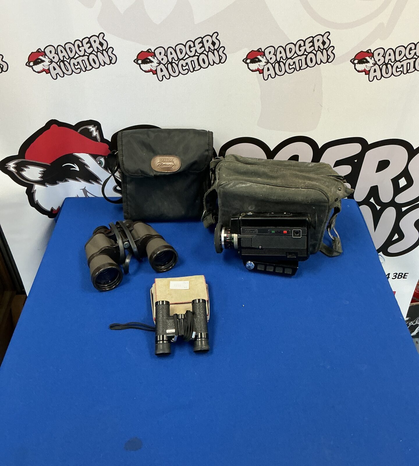 Pair of binoculars incl. Pentax 7x20 7.5° and Hanimex loadmatic 8mm cinefilm camera